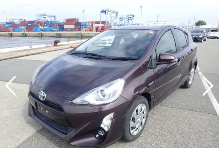 TOYOTA AQUA HYBRID G 2015