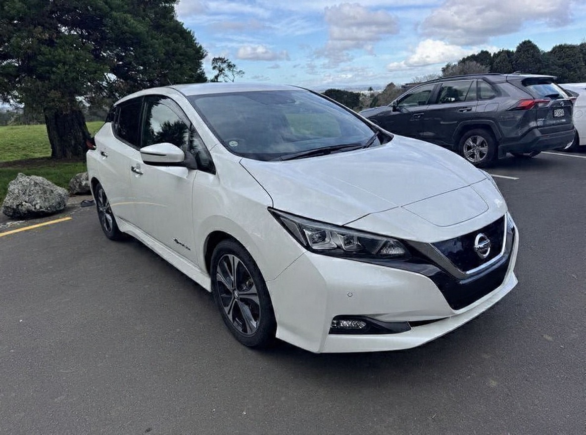 READY MR2A NISSAN LEAF  40KW 2017