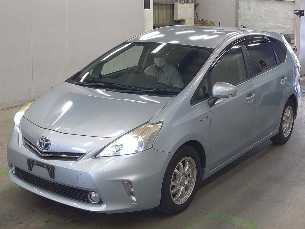 TOYOTA PRIUS ALPHA HYBRID ”S” PKG  2013
